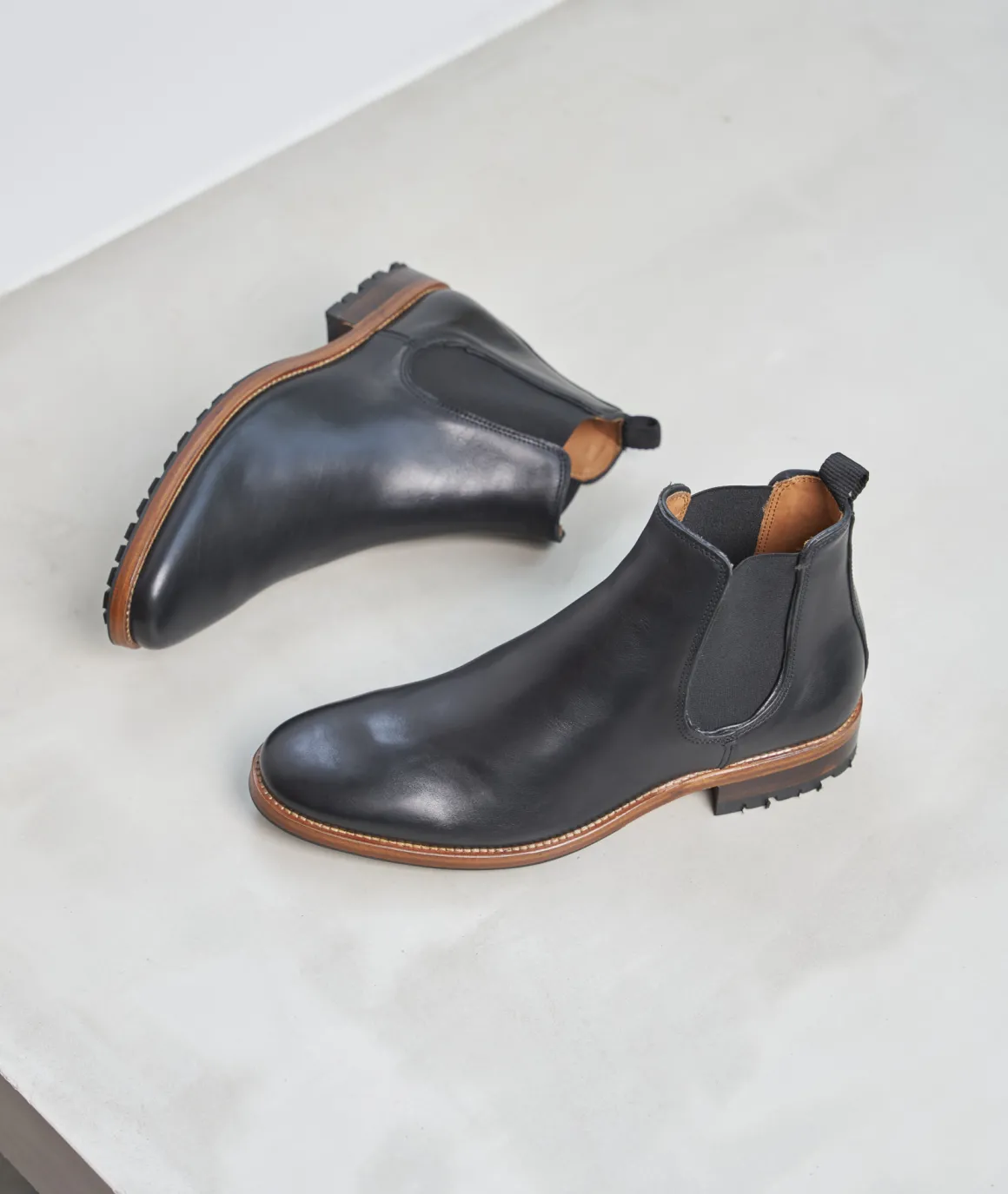 Homme Paire et Fils Bottines-Bottines chelsea à crampons en cuir noir