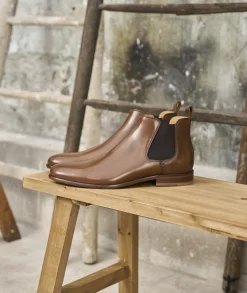Homme Paire et Fils Bottines-Bottines chelsea en cuir patiné cognac