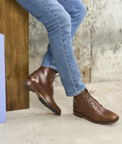 Homme Paire et Fils Combat Boots Homme-Combat boots homme en cuir cognac patiné