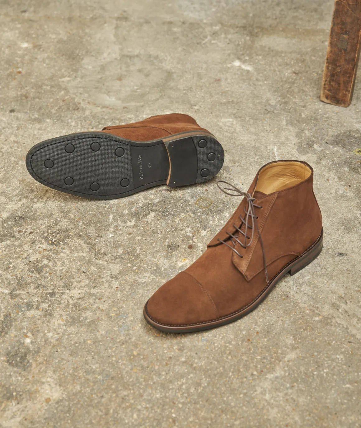 Homme Paire et Fils Desert Boots-Desert boots en daim marron
