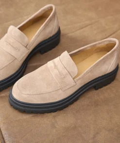 Femme Paire et Fils Mocassins Et Derbies-MOCASSIN CRANTÉ FEMME EN DAIM taupe