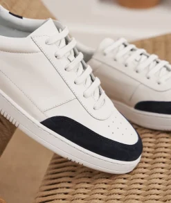 Homme Paire et Fils Sneakers-Sneakers en cuir blanc et daim bleu marine
