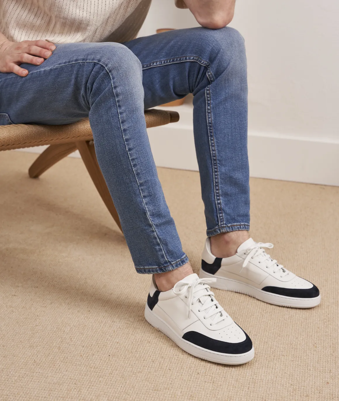 Homme Paire et Fils Sneakers-Sneakers en cuir blanc et daim bleu marine
