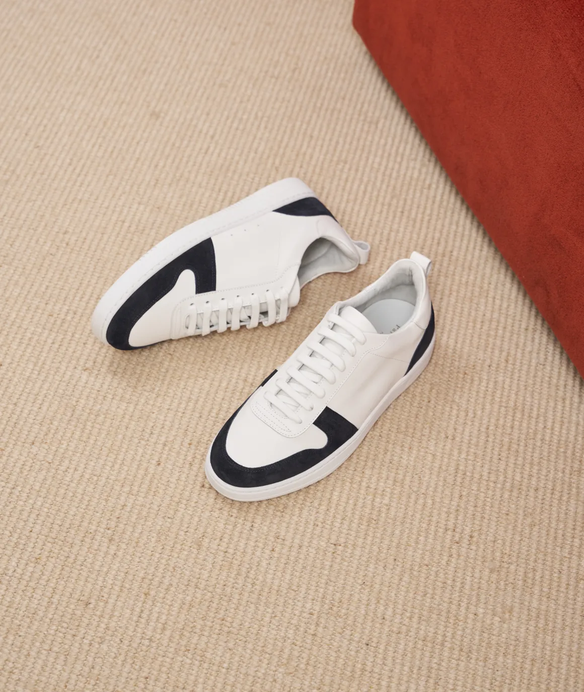 Homme Paire et Fils Sneakers-Sneakers en cuir blancet daim bleu marine
