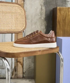 Homme Paire et Fils Sneakers-Sneakers en cuir cognac patiné