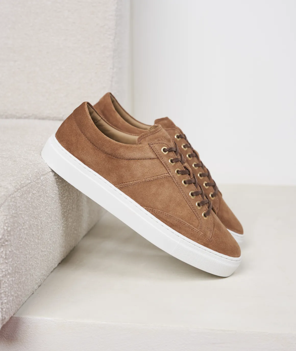 Homme Paire et Fils Sneakers-Sneakers homme en daim marron coco